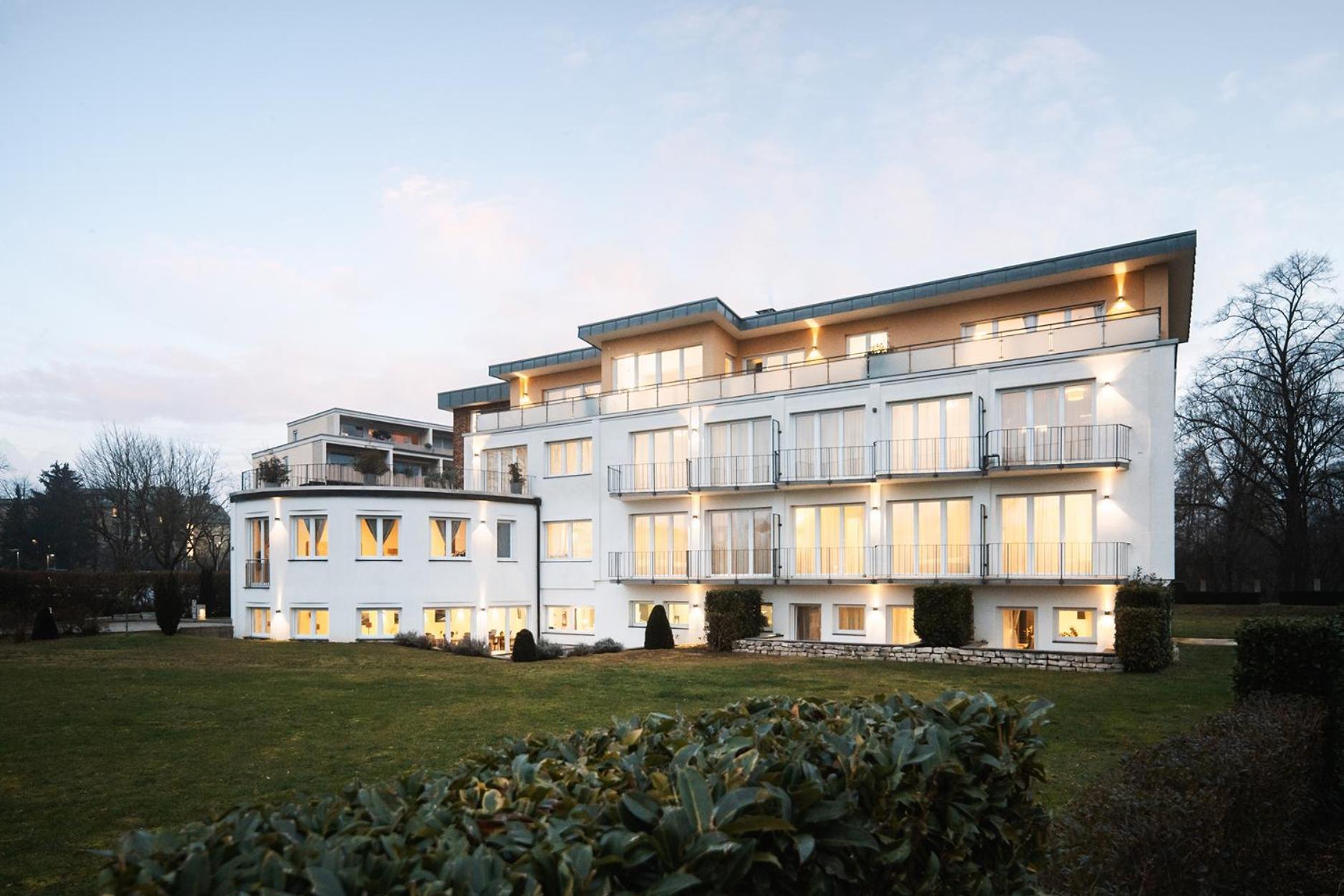 Hotel Vier Jahreszeiten Therme & Kliniken Bad Krozingen Naehe Freiburg & Schwarzwald Ideal Fuer Wellness Kur & Business Ausfluege 24H Check In- Wlan & Parken Gratis Kültér fotó