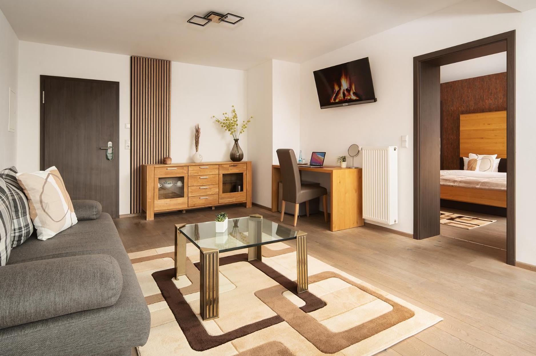 Hotel Vier Jahreszeiten Therme & Kliniken Bad Krozingen Naehe Freiburg & Schwarzwald Ideal Fuer Wellness Kur & Business Ausfluege 24H Check In- Wlan & Parken Gratis Kültér fotó