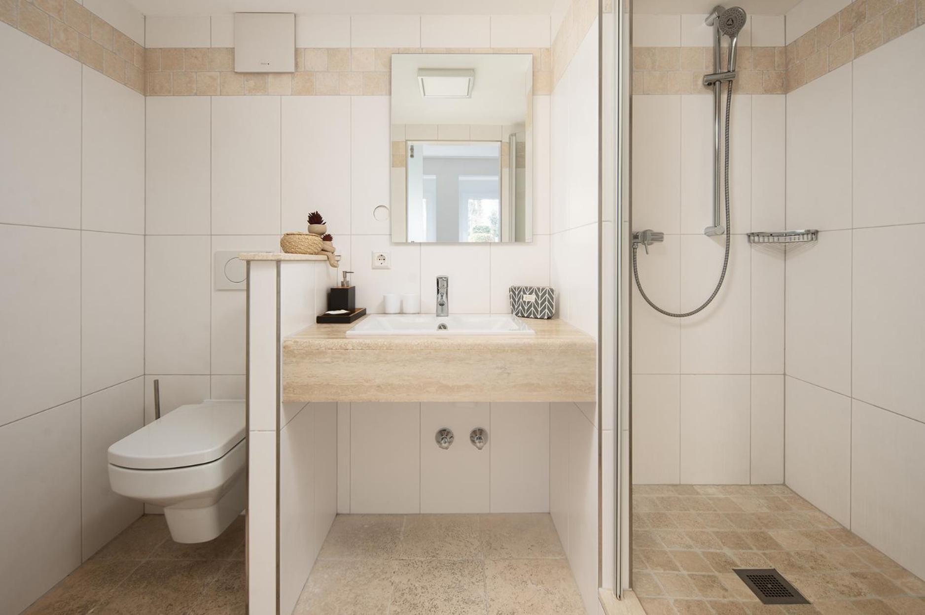 Hotel Vier Jahreszeiten Therme & Kliniken Bad Krozingen Naehe Freiburg & Schwarzwald Ideal Fuer Wellness Kur & Business Ausfluege 24H Check In- Wlan & Parken Gratis Kültér fotó